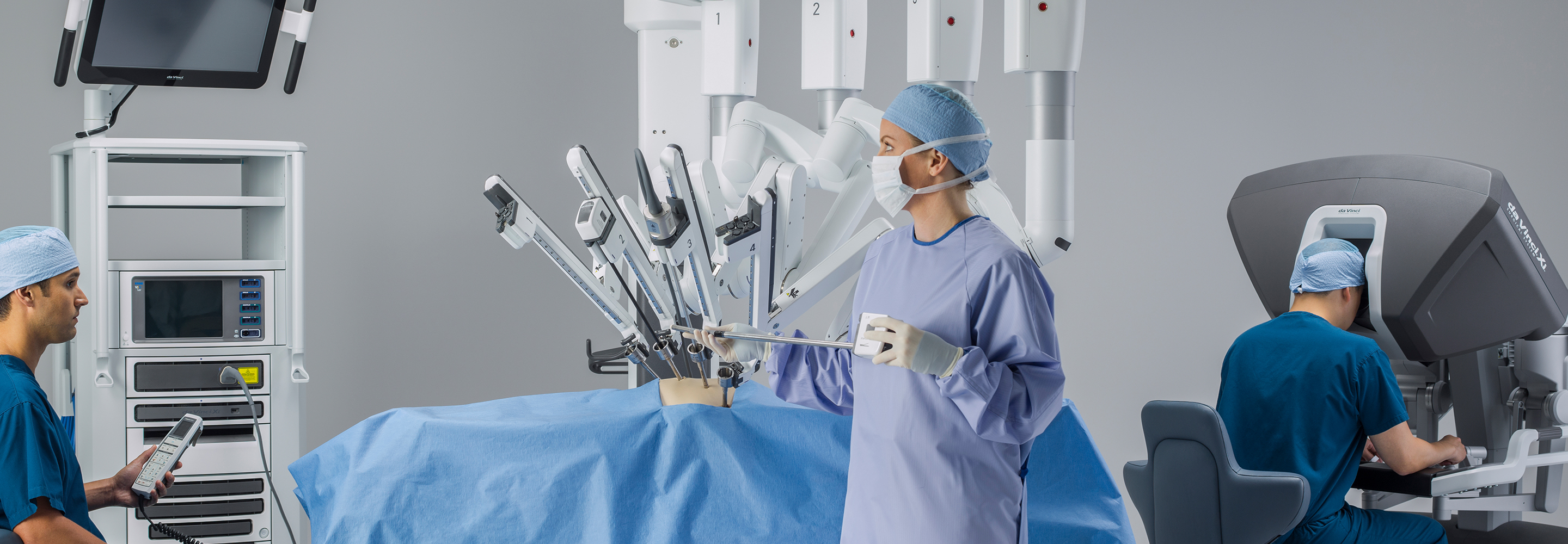 低侵襲手術支援ロボット da Vinci Xi 2台体制