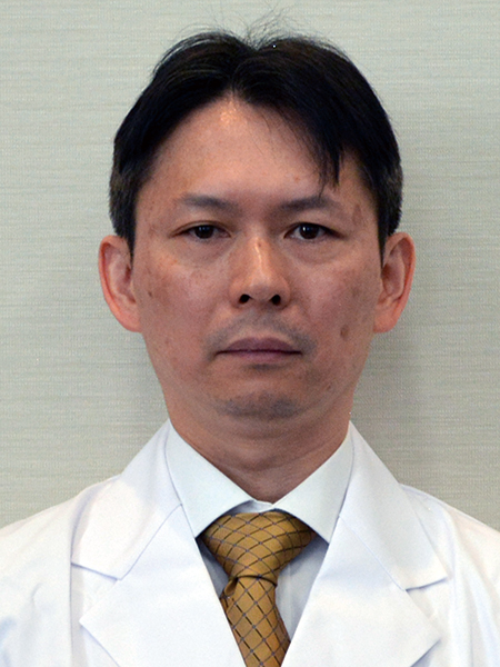 福田　賢一郎　部長