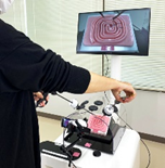 GYN（ギネ）ラパロトレーニングBOX-22インチモニター＆ミニカメラセットD（カメラ・モニタースタンド付）-トレパッド　おすすめセットA-練習用持針器、鉗子、ハサミ3点セットBL1